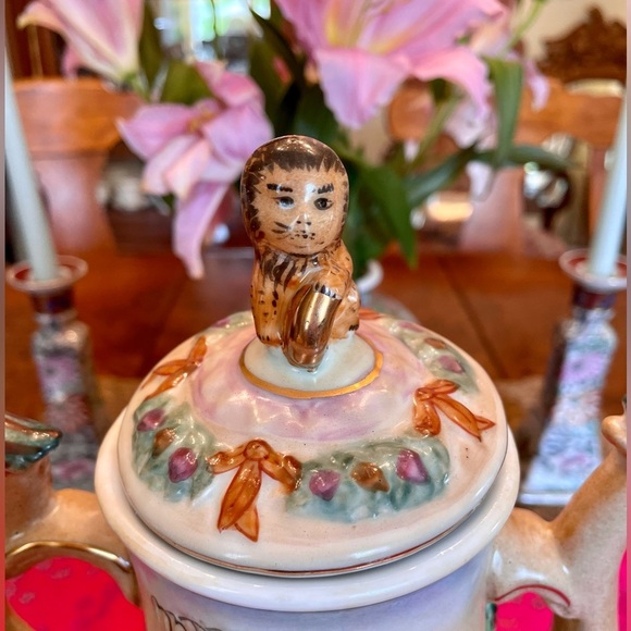 Vintage EB R. Capodimonte Tea Set, Gold Gilt Cherub Italian Porcelain, 17 Piece - Picture 10 of 16